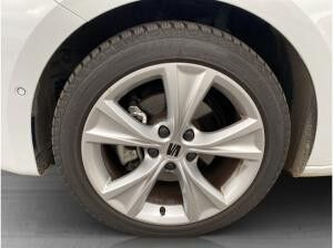 Seat Leon 1.5 eTSI DSG FR Matrix LED Navi FaPa XL Kamera Kessy WP