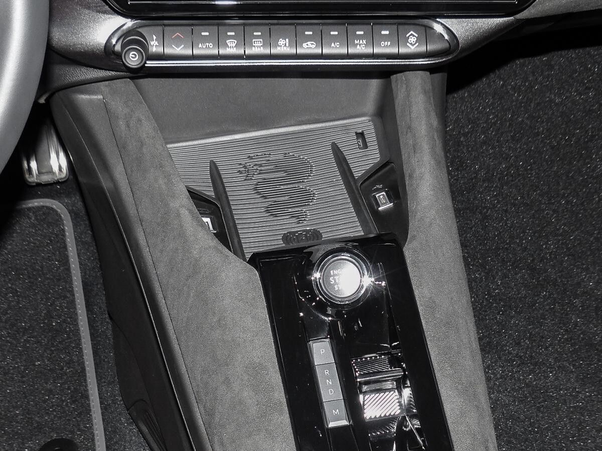 Alfa Romeo Junior 48V-Hybrid Ibrida 1.2 VGT INTENSA