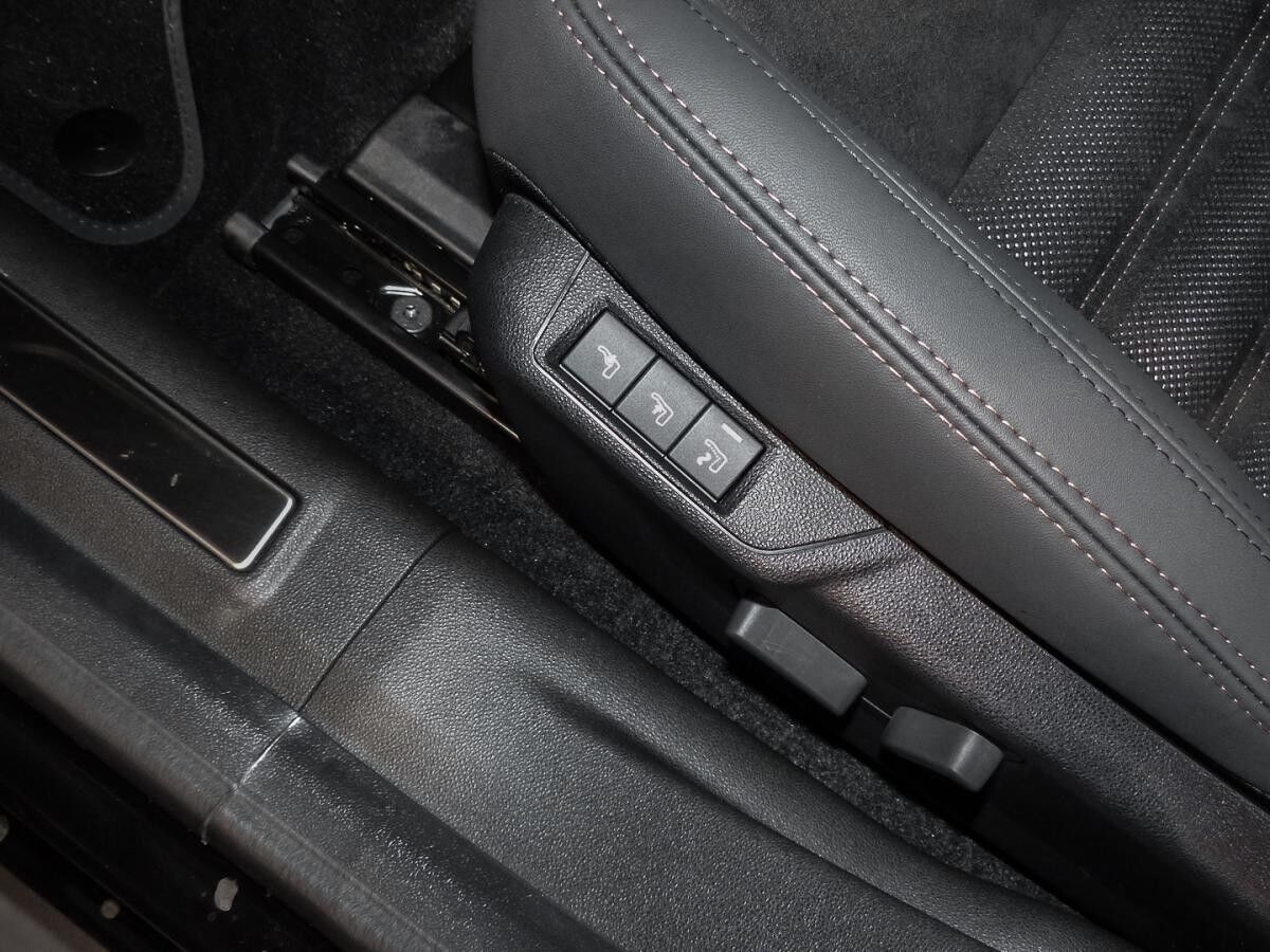 Alfa Romeo Junior 48V-Hybrid Ibrida 1.2 VGT INTENSA