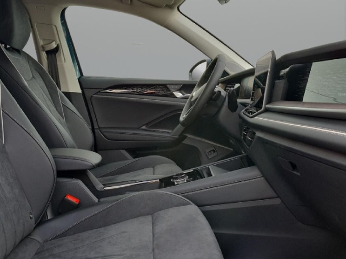 Volkswagen Tayron 2.0 TDI DSG ELEGANCE+AHK+MATRIX+NAVI+WR+P