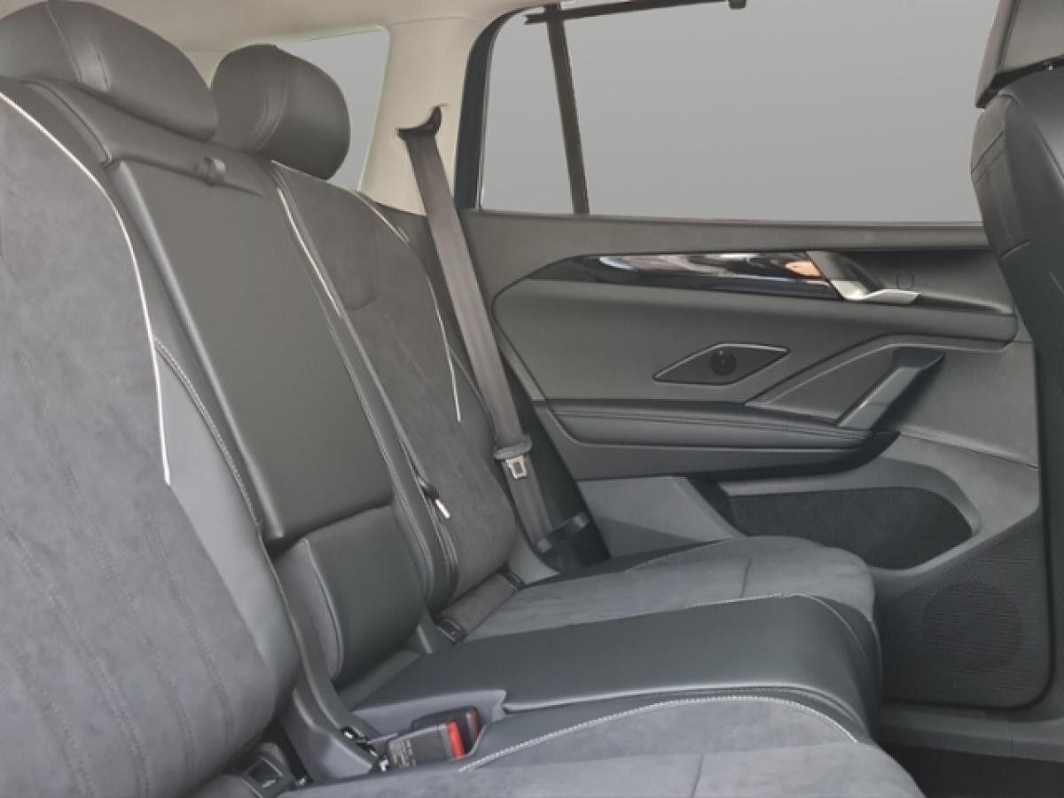 Volkswagen Tayron 2.0 TDI DSG ELEGANCE+AHK+MATRIX+NAVI+WR+P