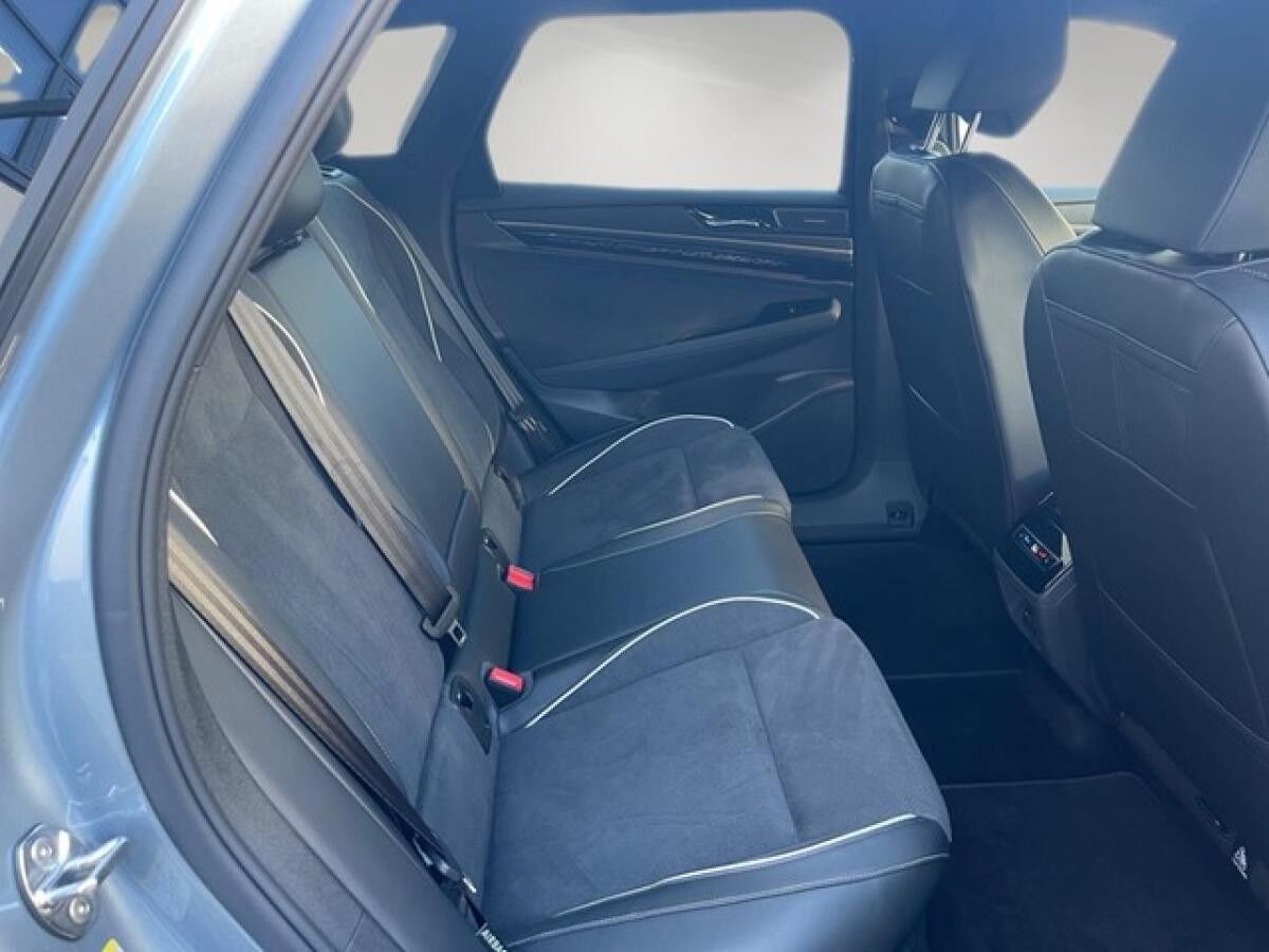 Volkswagen ID.7 TOURER PRO LED AHK MASSAGE SHZ V+H - Pro 210 kW SITZBELÜFTUNG APPLE CAR PLAY