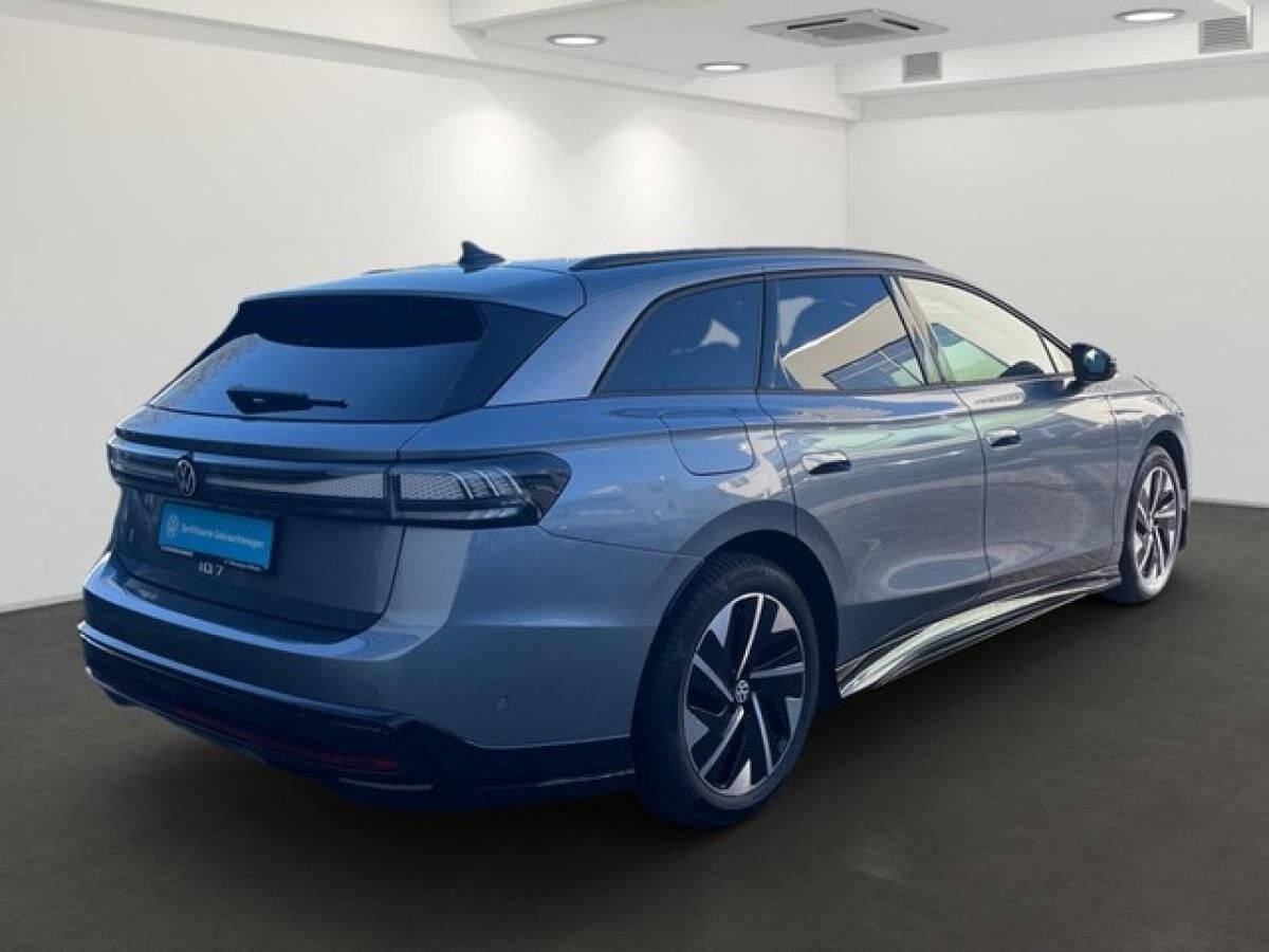 Volkswagen ID.7 TOURER PRO LED AHK MASSAGE SHZ V+H - Pro 210 kW SITZBELÜFTUNG APPLE CAR PLAY