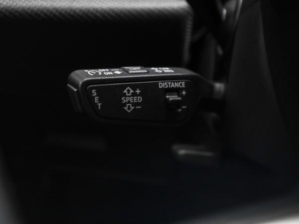 Audi A5 Avant TFSI quattro AHK ACC Navi CarPlay