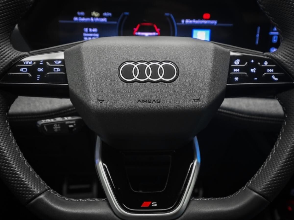 Audi A6 e-tron Avant S line B&O HUD Pano AHK Matrix
