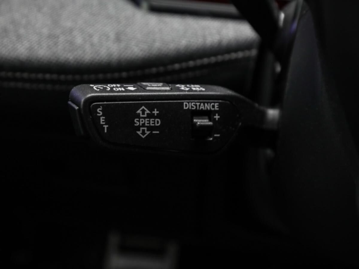 Audi A6 e-tron Avant S line B&O HUD Pano AHK Matrix