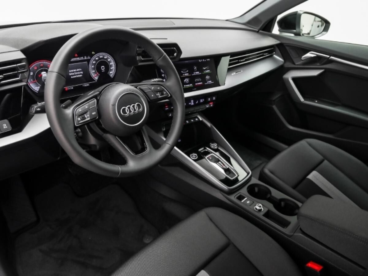 Audi A3 Sportback TFSI S tronic LED Navi CarPlay