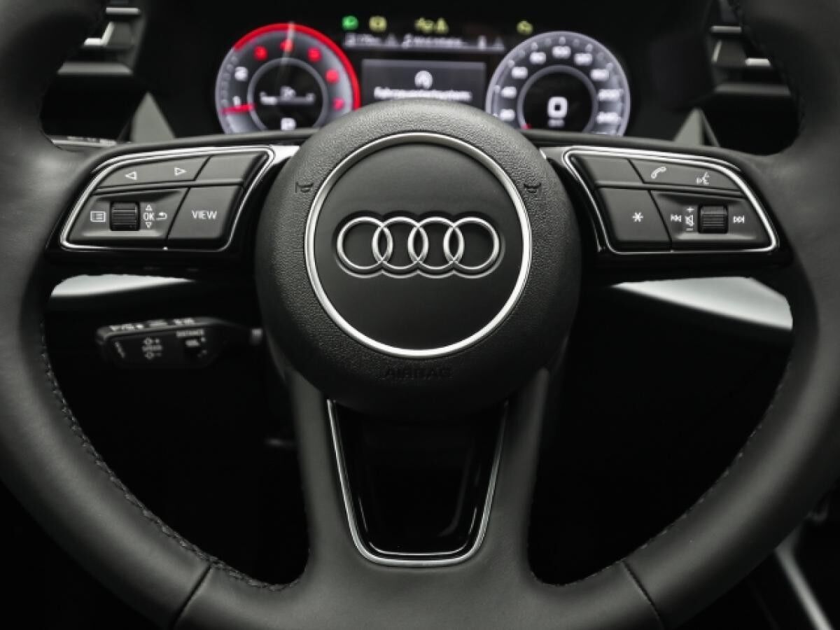 Audi A3 Sportback TFSI S tronic LED Navi CarPlay