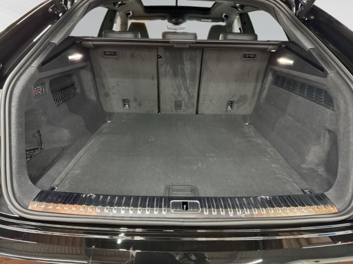 Audi RS Q8 performance 360°+AHK+Keramik+Pano+Sthz