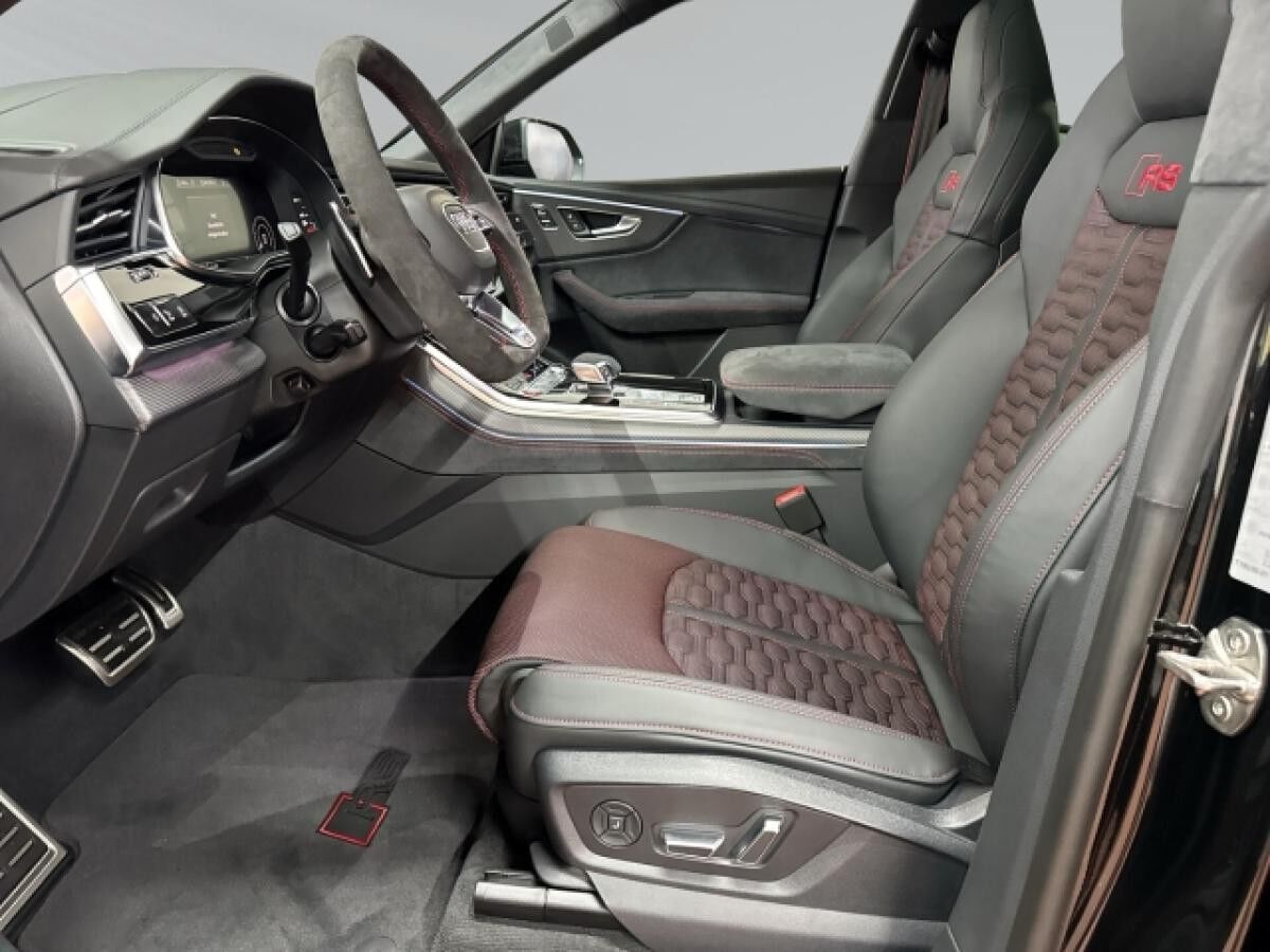 Audi RS Q8 performance 360°+AHK+Keramik+Pano+Sthz