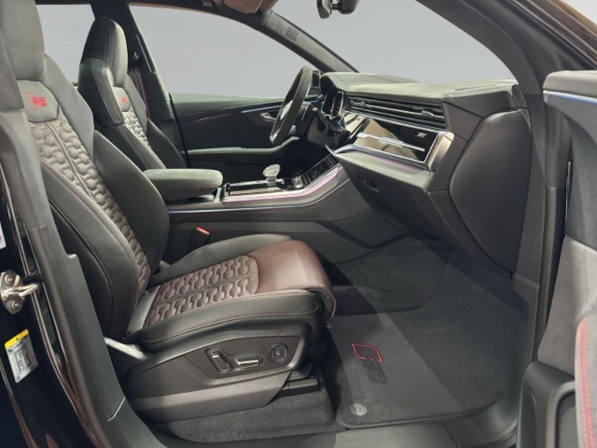 Audi RS Q8 performance 360°+AHK+Keramik+Pano+Sthz