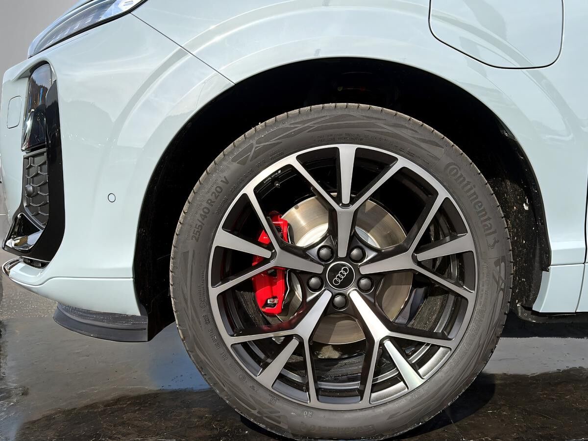 Audi Q3 e-hybrid S-line 200 kW S tronic MEMORY  + 360° + PANO + MATRIX LED + MMI PRO + ACC + OLED + WARNSYST