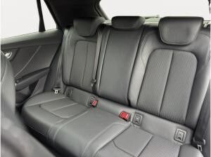 Audi Q2 advanced 35 TFSI S tronic LED-Matrix Pano S line
