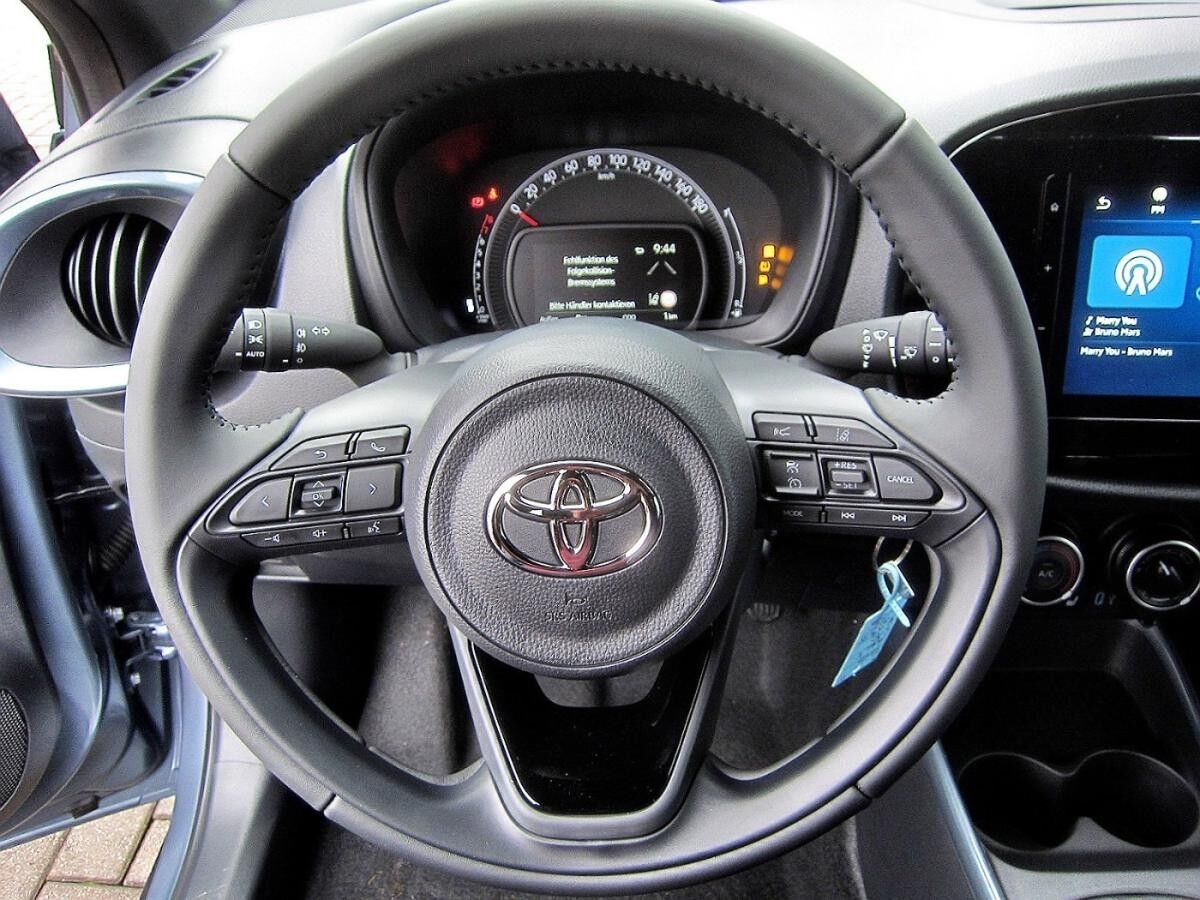 Toyota Aygo 1.0-l-VVT-i Teamplayer inkl. kostenlosem Fahrradträger