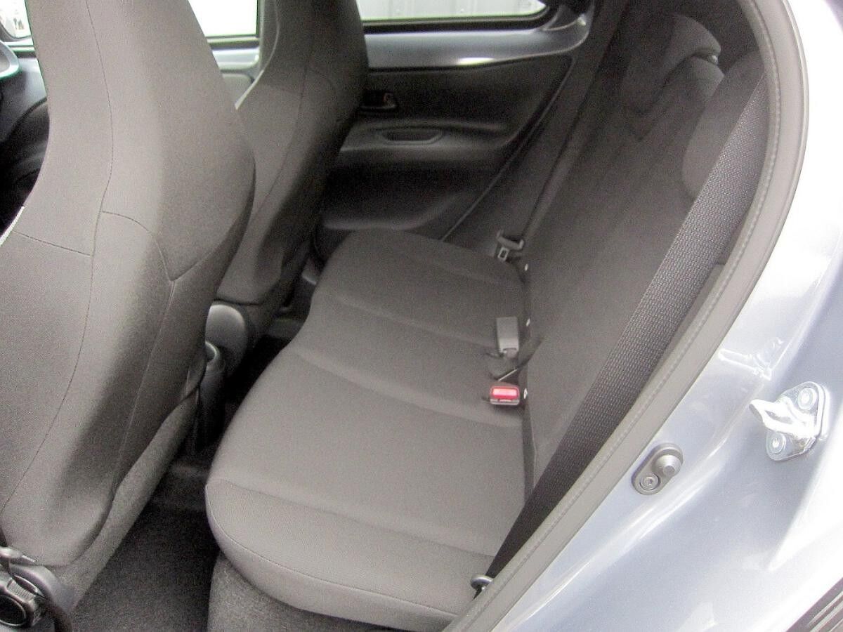 Toyota Aygo 1.0-l-VVT-i Teamplayer inkl. kostenlosem Fahrradträger