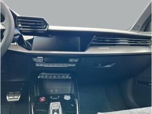 Audi RS3 Sportback 2.5 TFSI quattro HUD+PANO+NAVI+LEDER+MATRIX-LED