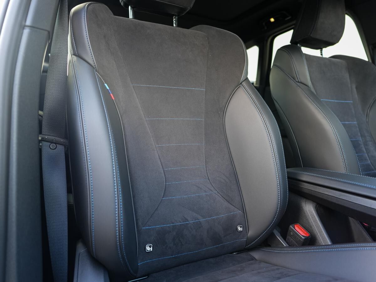 BMW 218 i Active Tourer M-Sport AHK *MEHRERE FARBEN*