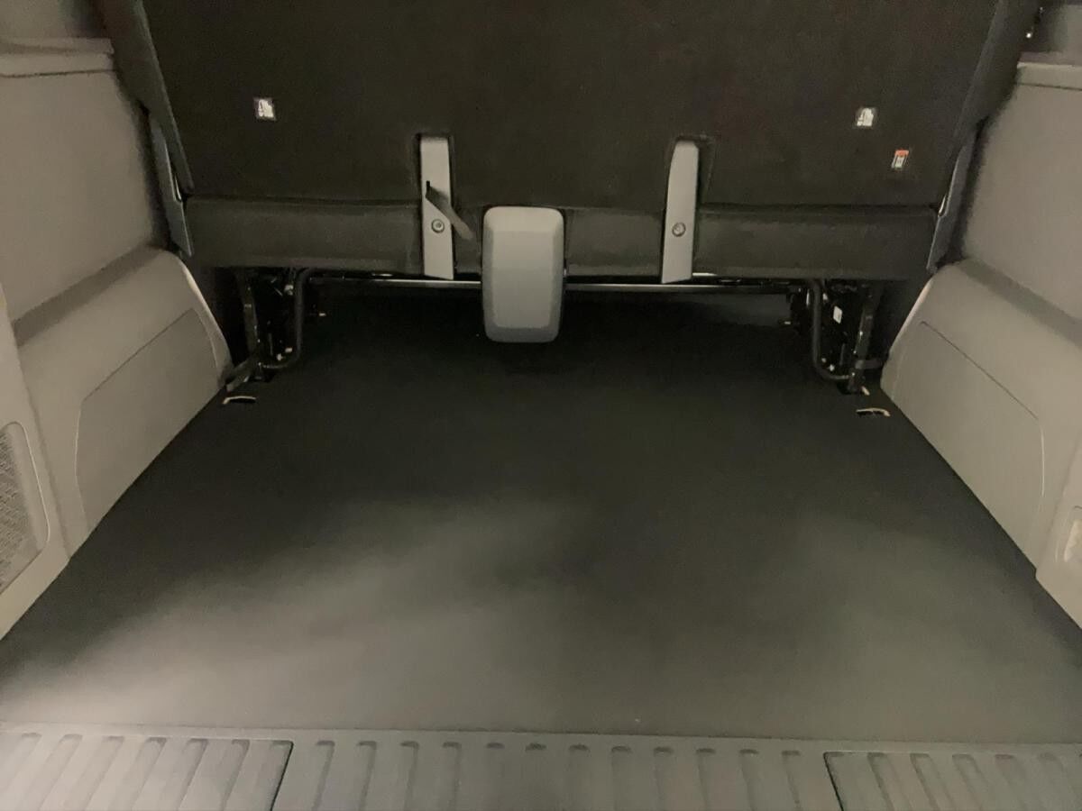 Volkswagen Caravelle T7 Life 2.0 TDI 4MO LANG *9SI/AHK/NAVI/KLIMA/17"/ALLWETTER*