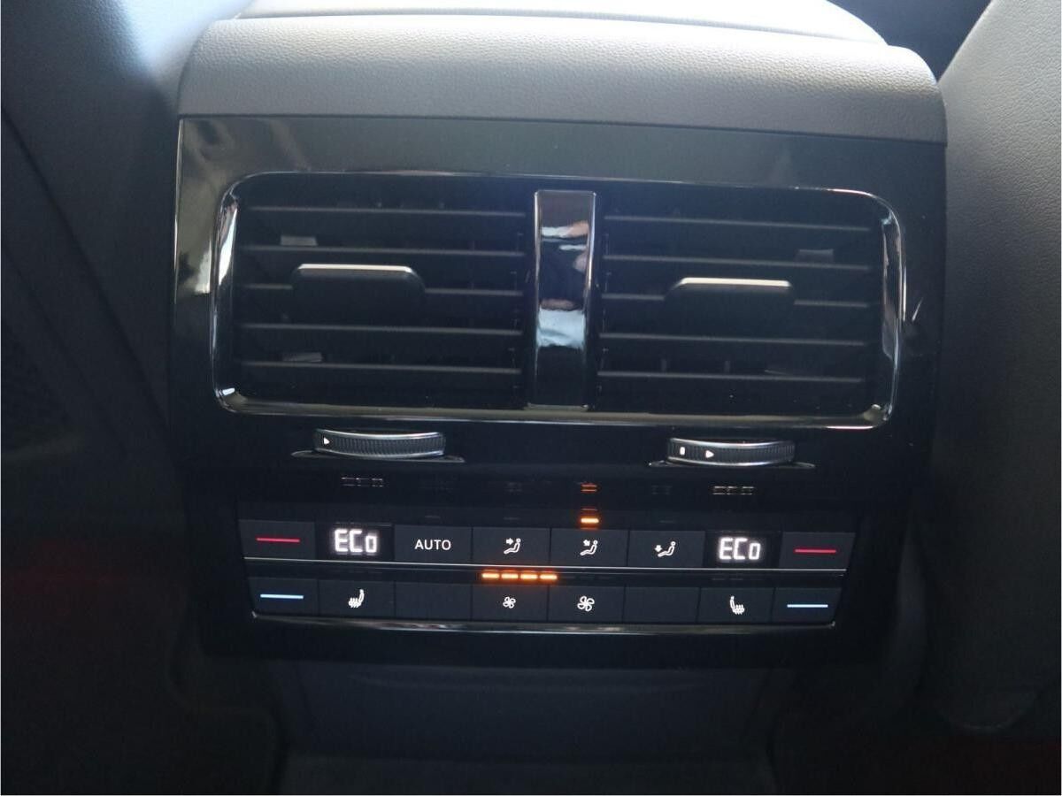 Volkswagen Touareg R-Line 3.0 V6 TSI DSG*4Motion*PANO*AHK*STHZG*LUFT*360°*