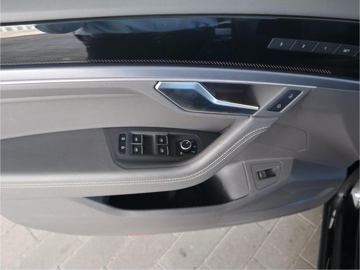 Volkswagen Touareg R-Line 3.0 V6 TSI DSG*4Motion*PANO*AHK*STHZG*LUFT*360°*