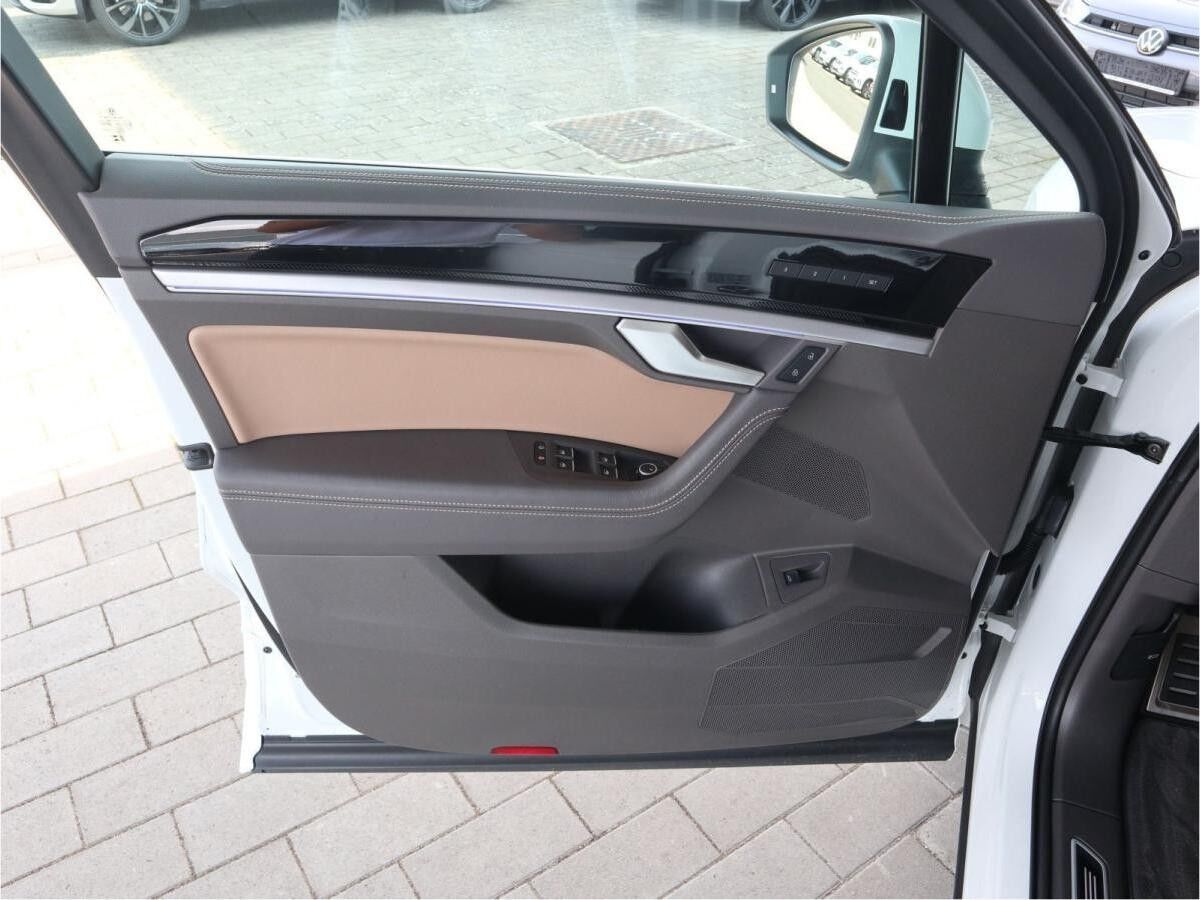 Volkswagen Touareg R-Line 3.0 V6 TSI (340 PS) DSG*4Motion*PANO*AHK*LUFT*360°*STHZG*