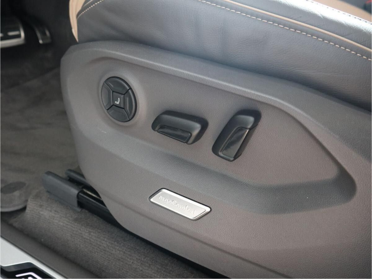 Volkswagen Touareg R-Line 3.0 V6 TSI (340 PS) DSG*4Motion*PANO*AHK*LUFT*360°*STHZG*