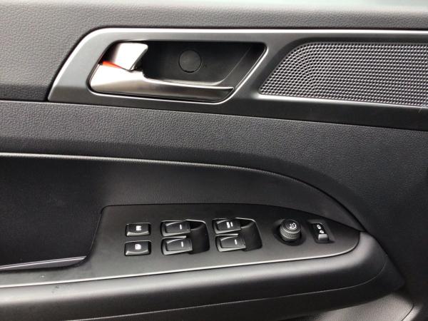 KGM Musso MUSSO GRAND 2.2D AUTOMATIK 4WD LUX