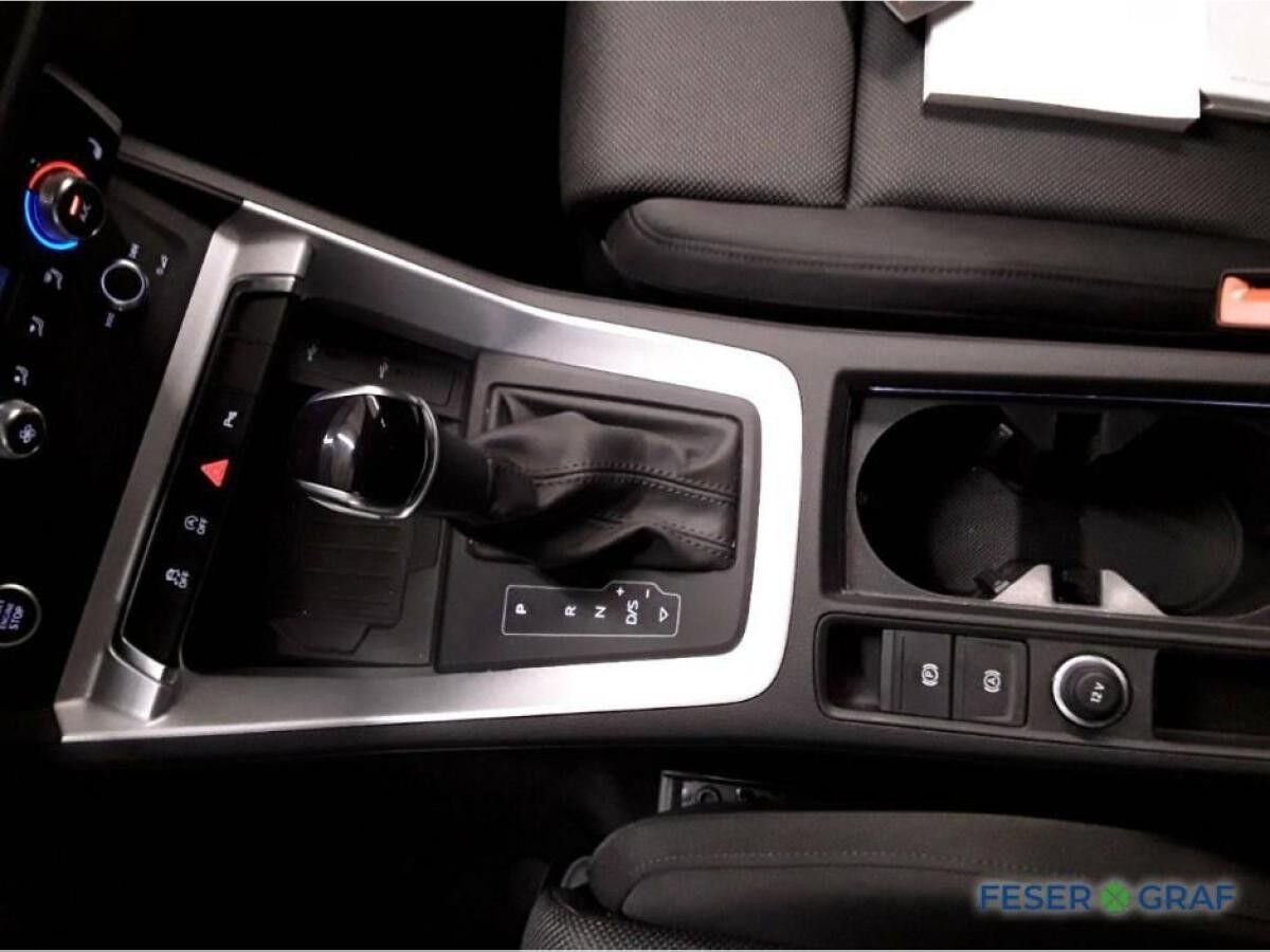Audi Q3 advanced 35 TFSI S tronic LED Navi Stdhz. ACC