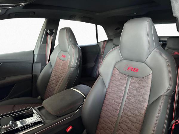 Audi RS Q8 performance tiptr. *AHK*Keramik*HD*