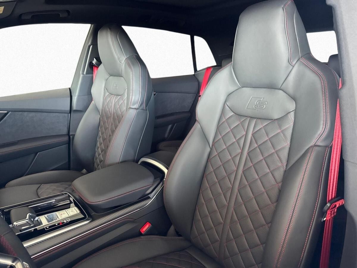 Audi Q8 S line business TDI qu tiptr *PANO*AHK*MATRIX