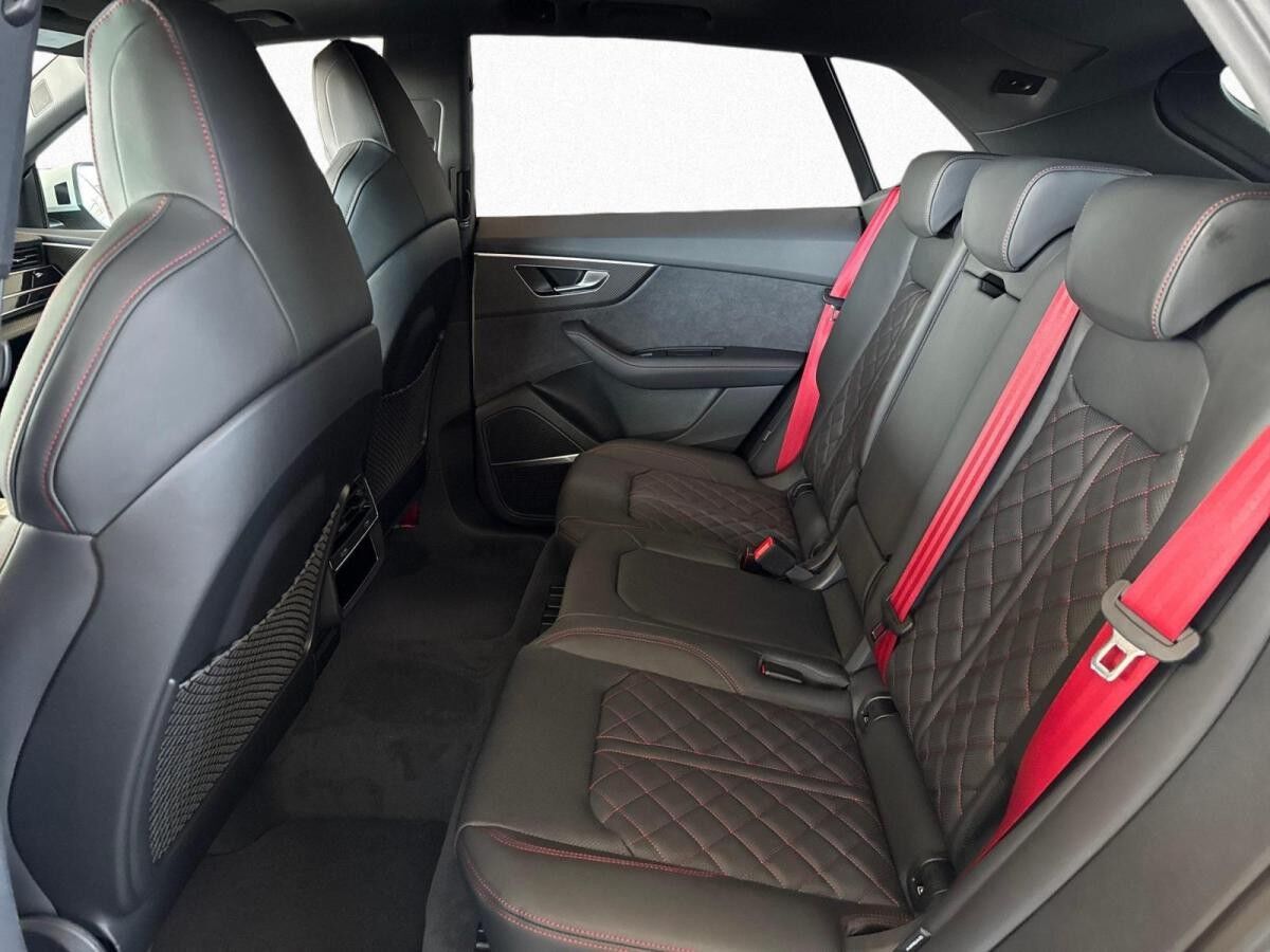 Audi Q8 S line business TDI qu tiptr *PANO*AHK*MATRIX