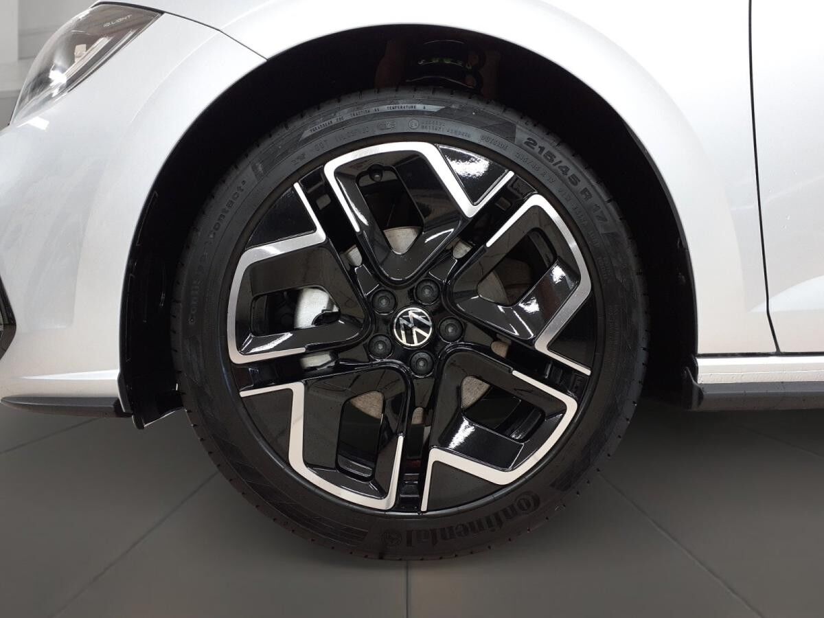 Volkswagen Polo 1.0TSI *Sitzh*Kamera*LED*App-Connect*R-Line