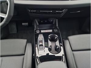 Audi Q6 e-tron TECH LED+ 19  ACC KAM.