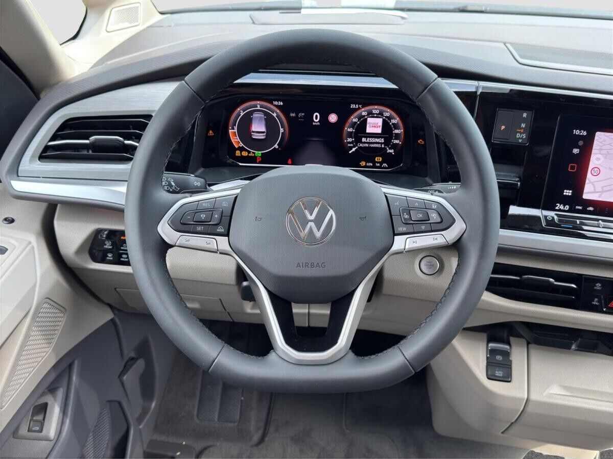 Volkswagen Multivan T7 2.0 TDI DSG Edition LÜ VOLL! *7SI/LEDER/AHK/PANO/STHZ/HuD/19"*