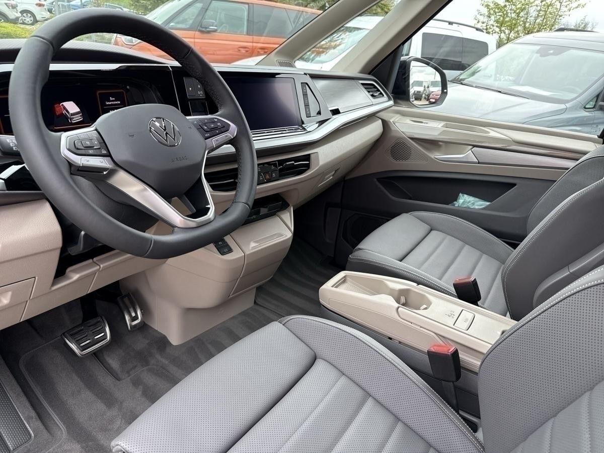 Volkswagen T7 Multivan Style eHybrid 4MOTION 7-Sitzer