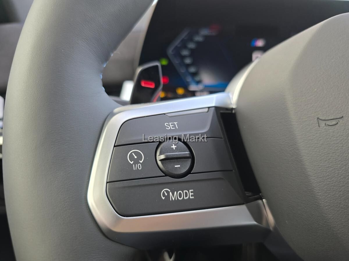 BMW X1 M35i xDrive Navi DSG Tempom.aktiv Panoramadach Bluetooth