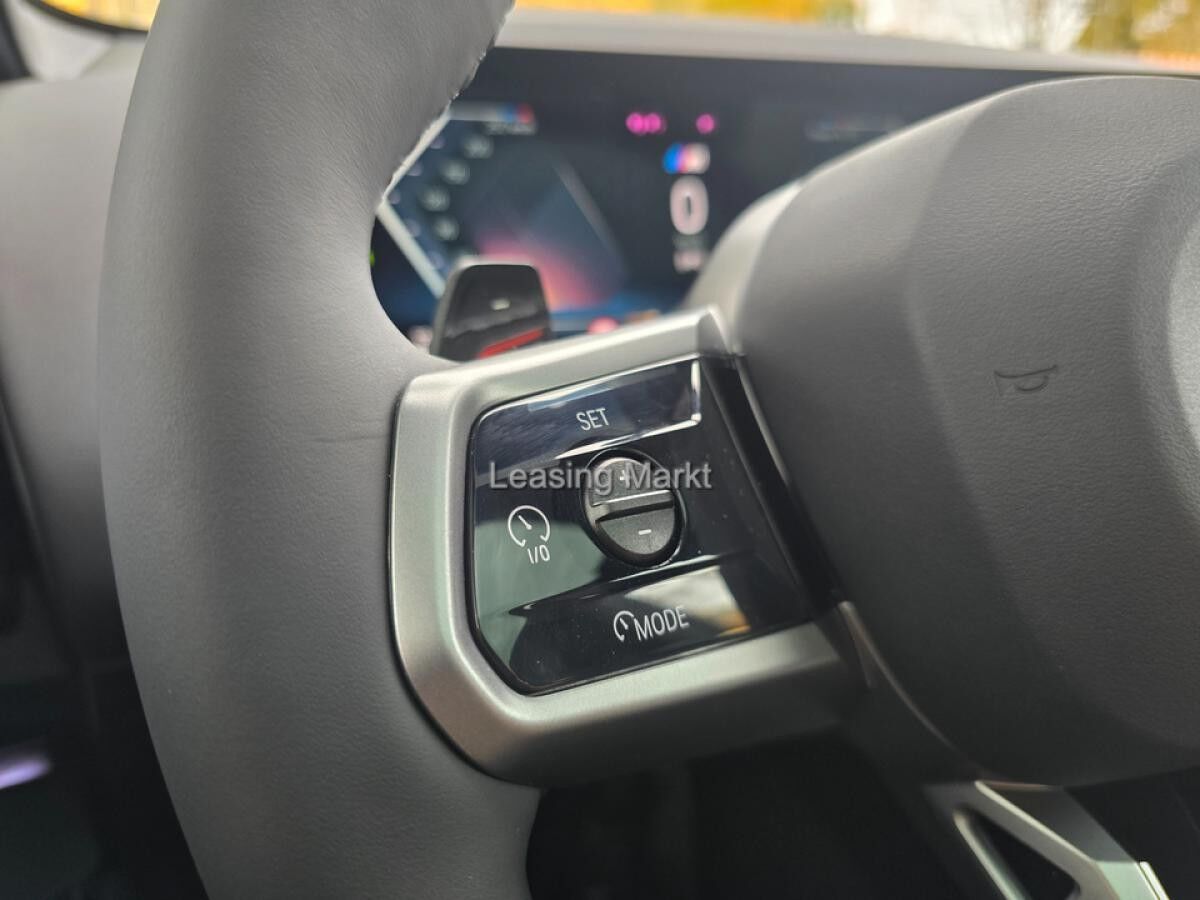 BMW X3 xDrive20d AT Navi Tempom.aktiv Panoramadach Bluetooth PDC BMW X3 xDrive20d AT Navi Tempom.aktiv Panoramadach Bluetooth PDC