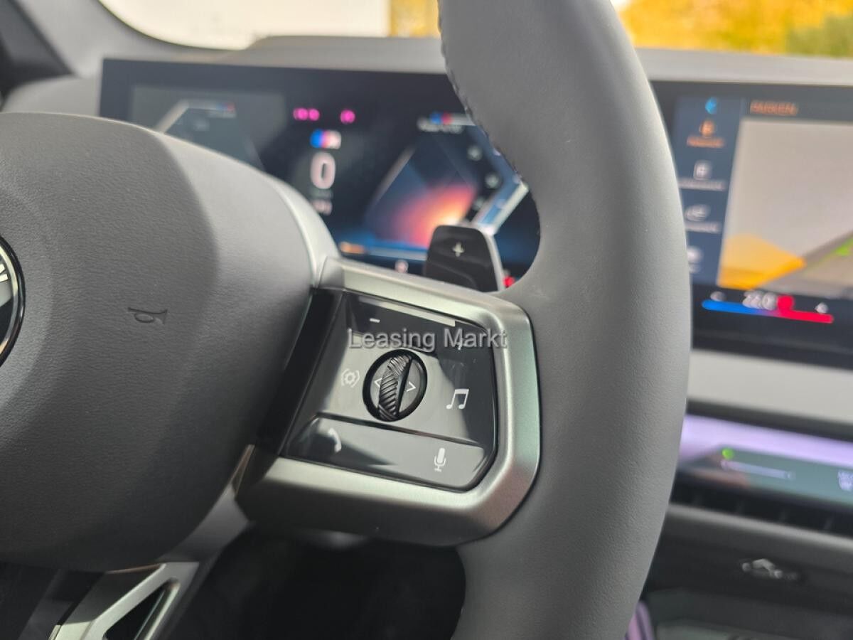 BMW X3 xDrive20d AT Navi Tempom.aktiv Panoramadach Bluetooth PDC BMW X3 xDrive20d AT Navi Tempom.aktiv Panoramadach Bluetooth PDC