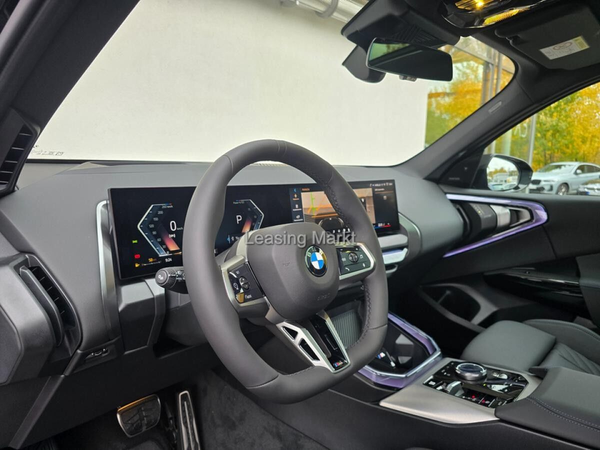 BMW X3 xDrive20d AT Navi Tempom.aktiv Panoramadach Bluetooth PDC BMW X3 xDrive20d AT Navi Tempom.aktiv Panoramadach Bluetooth PDC