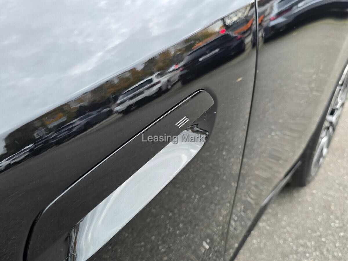 BMW X3 xDrive20d AT Navi Tempom.aktiv Panoramadach Bluetooth PDC BMW X3 xDrive20d AT Navi Tempom.aktiv Panoramadach Bluetooth PDC