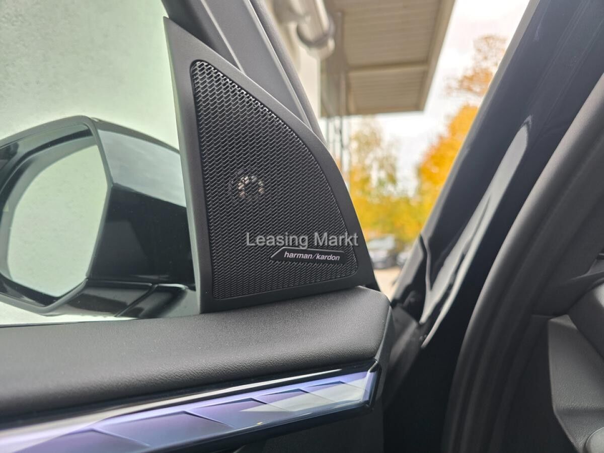 BMW X3 xDrive20d AT Navi Tempom.aktiv Panoramadach Bluetooth PDC BMW X3 xDrive20d AT Navi Tempom.aktiv Panoramadach Bluetooth PDC