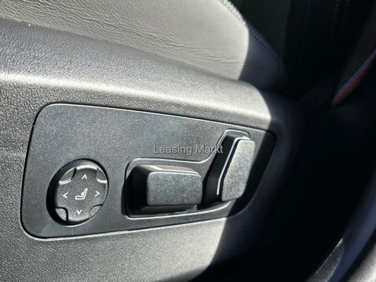 BMW 550 e xDrive Touring Navi Tempom.aktiv Panoramadach Bluetooth PDC MP3 Schn.