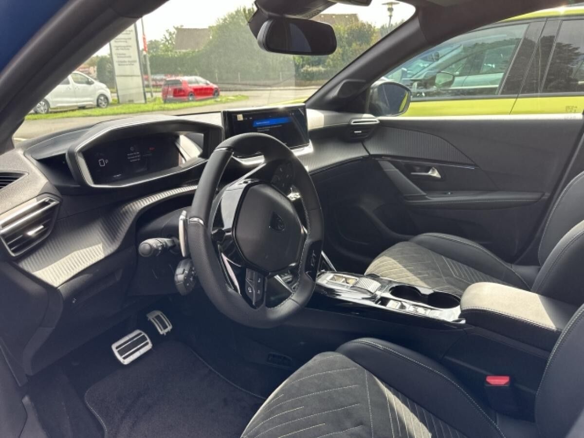 Peugeot 208 GT HYBRID 110 e-DSC6 *SOFORT VERFÜGBAR*