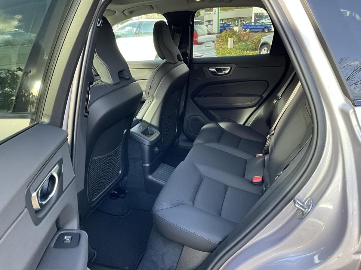 Volvo XC60 T6 Plus Dark Plug in Hybrid *Sofort Verfügbar*