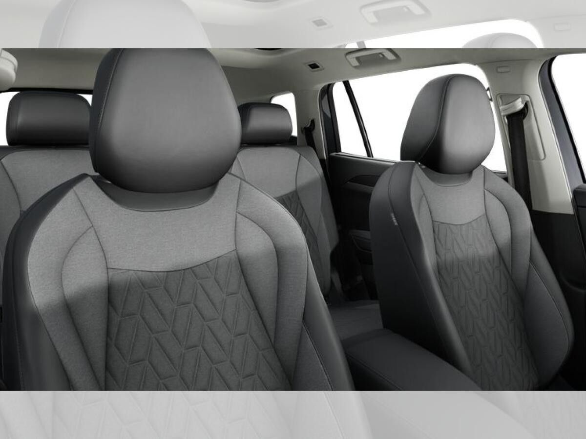 Volkswagen Tayron LIFE PRIVAT PANORAMADACH GANZJAHRESREIFEN Volkswagen Tayron LIFE PRIVAT PANORAMADACH GANZJAHRESREIFEN