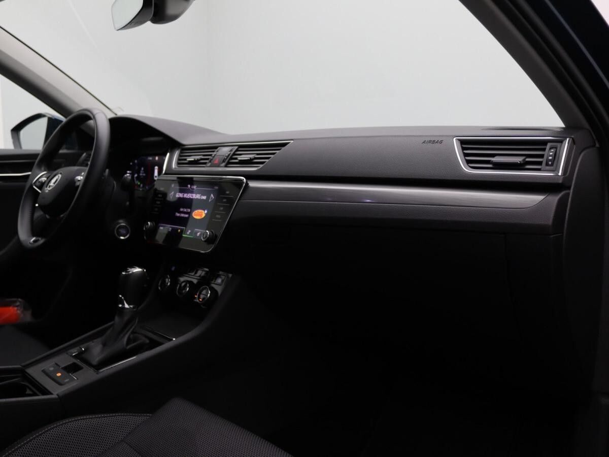 Skoda Superb Combi Style 2.0 TDI 4x4 DSG/ Pano, Matrix