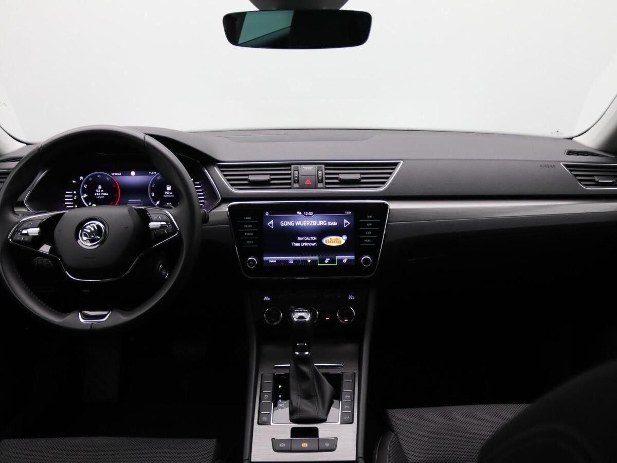Skoda Superb Combi Style 2.0 TDI 4x4 DSG/ Pano, Matrix