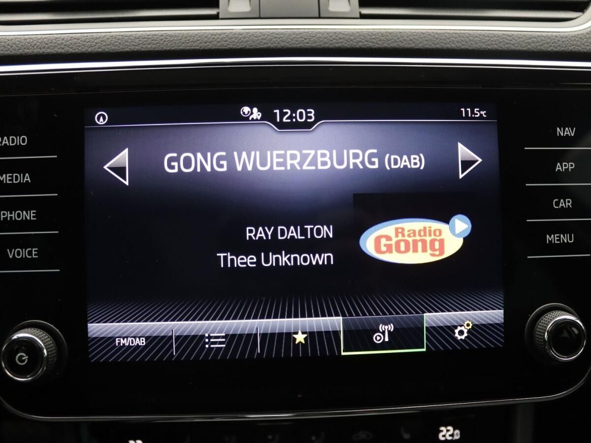 Skoda Superb Combi Style 2.0 TDI 4x4 DSG/ Pano, Matrix