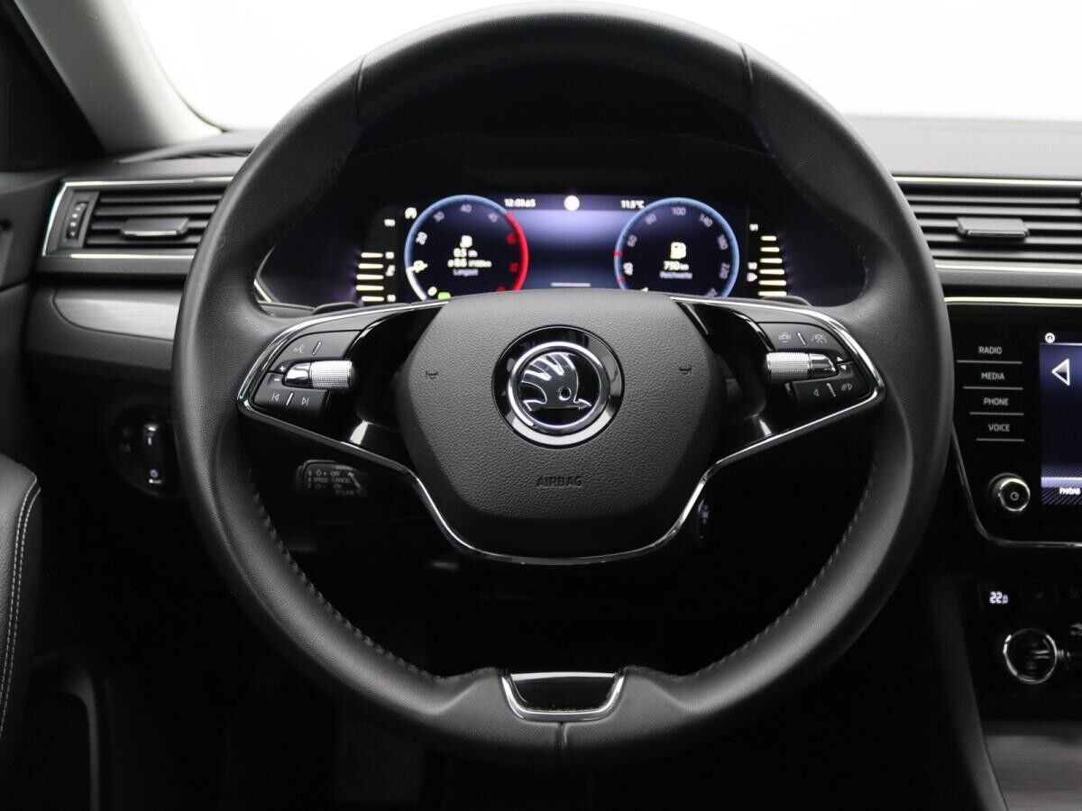 Skoda Superb Combi Style 2.0 TDI 4x4 DSG/ Pano, Matrix