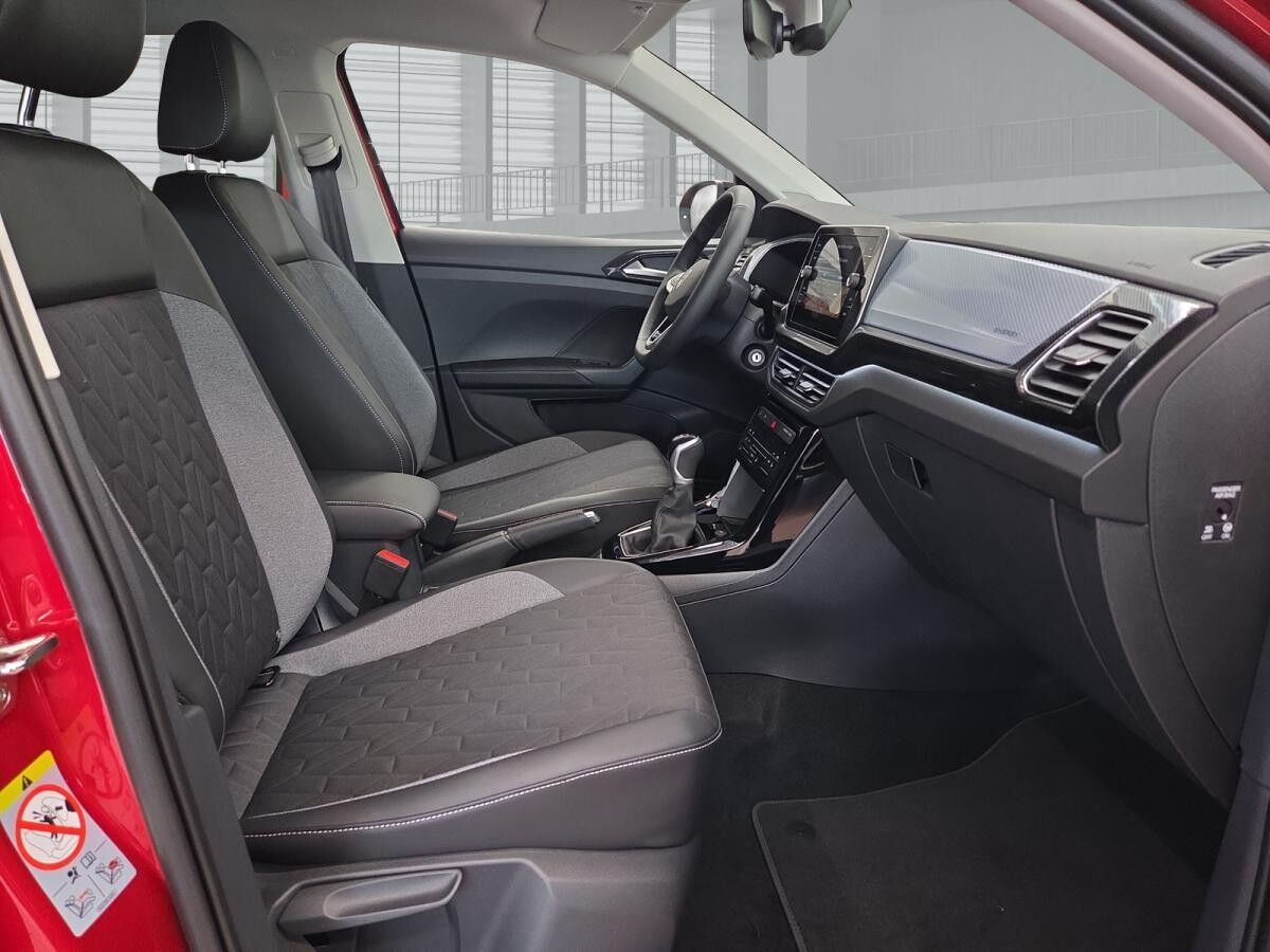 Volkswagen T-Cross ENERGY 1.0 l TSI OPF 70 kW (95 PS) 5-Gang Ganzjahresreifen